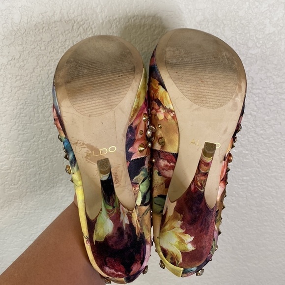 Aldo Greysen Studded Peep Toe Floral Chunky Platform Heels Size 6 - Picture 6 of 7